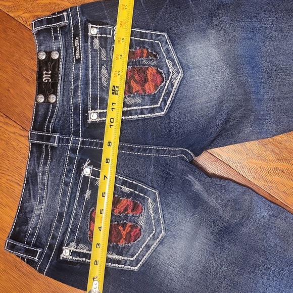 Miss Me Red Patch Signature Skinny Jeans Size 26 - Picture 13 of 16